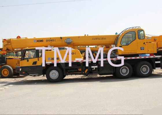 คุณภาพ  Load Sensing Mobile Truck Mounted Lift With Retractable Boom , 25 Ton โรงงาน
